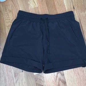 Lululemon Stroll at Sundown shorts